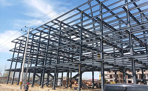 永昌永昌钢结构厂房屋面选材指南：确保性能与经济性的完美结合